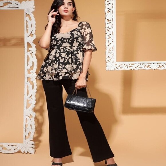 Women’s Black Floral Smocked Peplum Top Square Neck Puff Short Sleeves - Picture 6 of 7